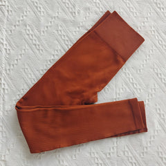 Photo: Mirei Seamless Yoga Leggings | Seoden London — view 3