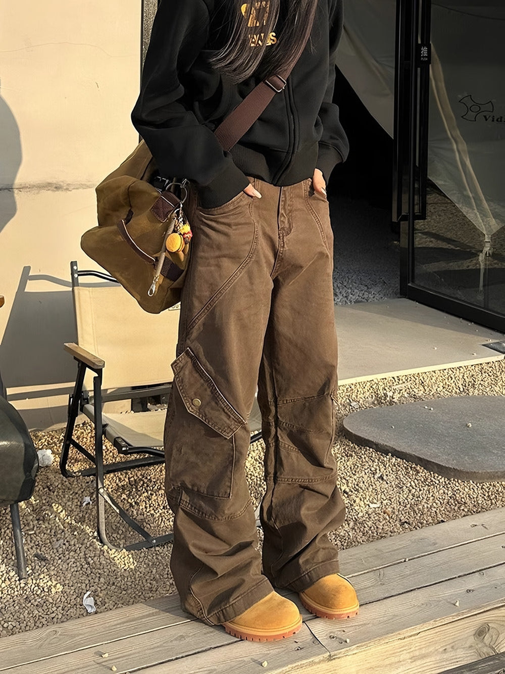Photo: Women's Pleated Cotton Cargo Trousers | Seoden London