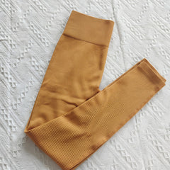 Photo: Mirei Seamless Yoga Leggings | Seoden London — view 7