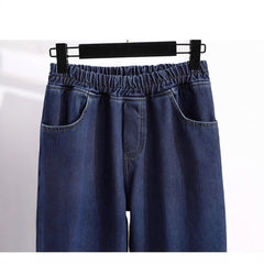 Photo: Women's Plus Size Relaxed Tapered Jeans | Seoden London — view 2