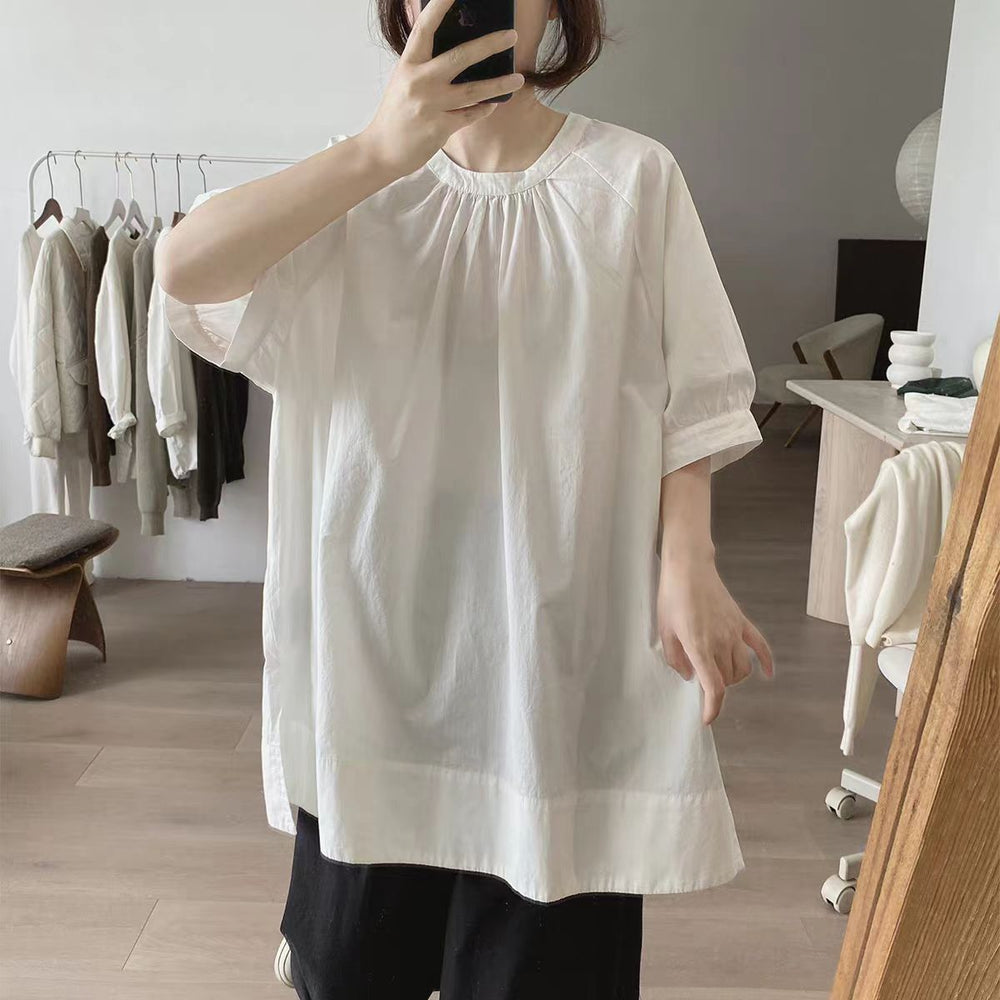 Photo: Women's Plus Size Pleated Cotton Blouse | Seoden London